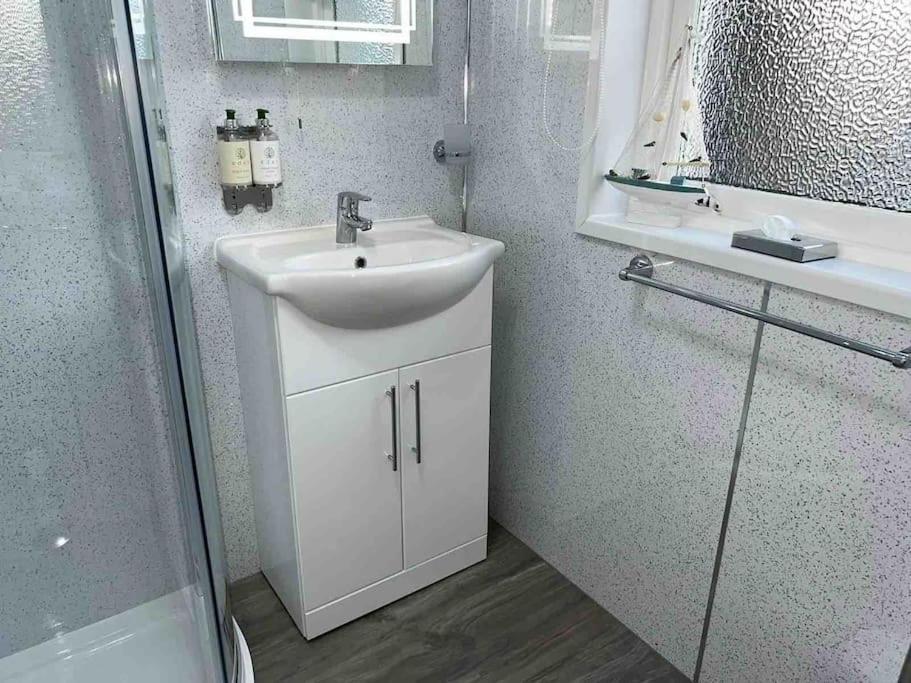 Modern 2 Bed Apartment Oban Exteriér fotografie